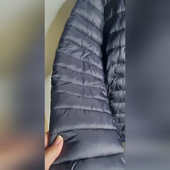 H&M-size L- Men's Divided- Black Puffer Jacket Lightweight with Hood - Picture 9 of 11